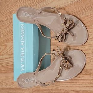 Victoria Adames, 10, Dark Beige
